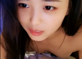 晓可耐发骚淫叫！快来插爆她的嫩穴！